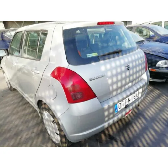 SUZUKI SWIFT BERLINA (MZ) '2005 1.3 16V CAT GRIS PLATA