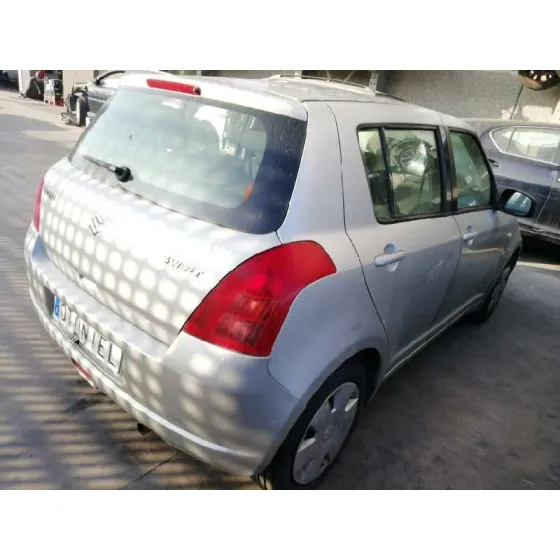 SUZUKI SWIFT BERLINA (MZ) '2005 1.3 16V CAT GRIS PLATA