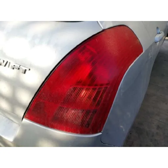SUZUKI SWIFT BERLINA (MZ) '2005 1.3 16V CAT GRIS PLATA