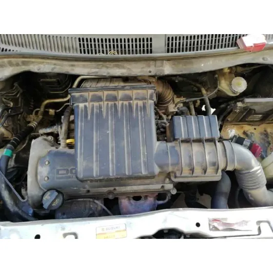SUZUKI SWIFT BERLINA (MZ) '2005 1.3 16V CAT GRIS PLATA