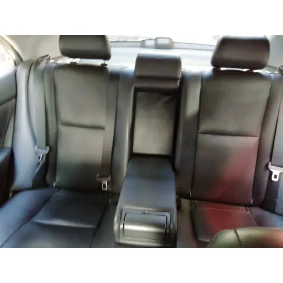 TOYOTA AVENSIS BERLINA (T25) '2004 2.0 D-CAT CHAMPANG