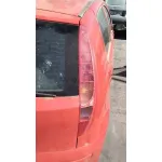 FIAT PUNTO BERLINA (188) FIAT PUNTO BERLINA (188) '2001 1.2 8V ROJO 1999