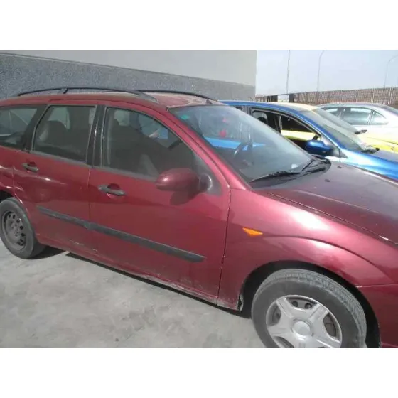 FORD FOCUS TURNIER (CAK) '2004 GHIA GRANATE