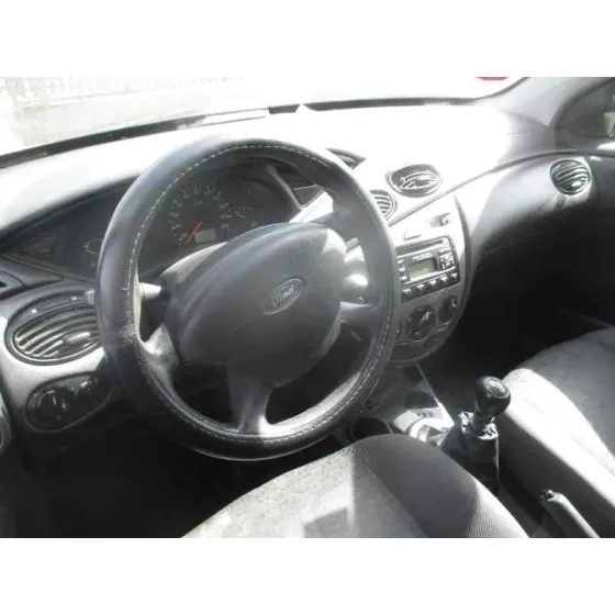 FORD FOCUS TURNIER (CAK) '2004 GHIA GRANATE