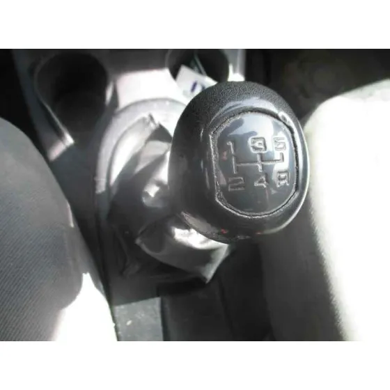 FORD FOCUS TURNIER (CAK) '2004 GHIA GRANATE