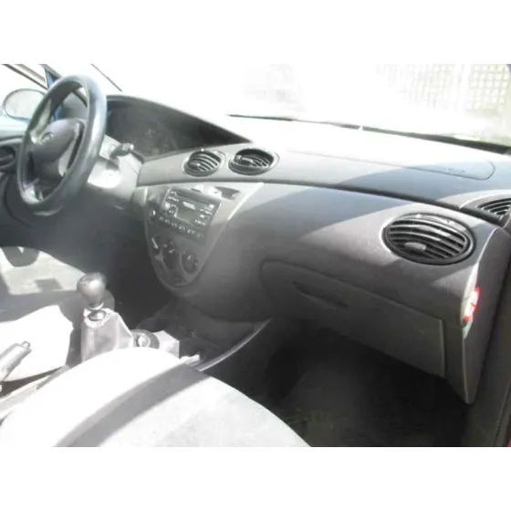 FORD FOCUS TURNIER (CAK) '2004 GHIA GRANATE