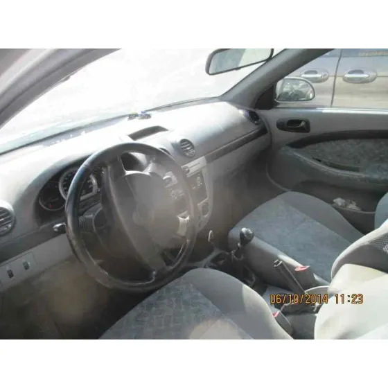 DAEWOO LACETTI '2004 CDX GRIS