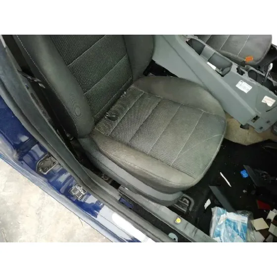 FORD FOCUS LIM. (CB4) '2009 2.0 TDCI CAT AZUL