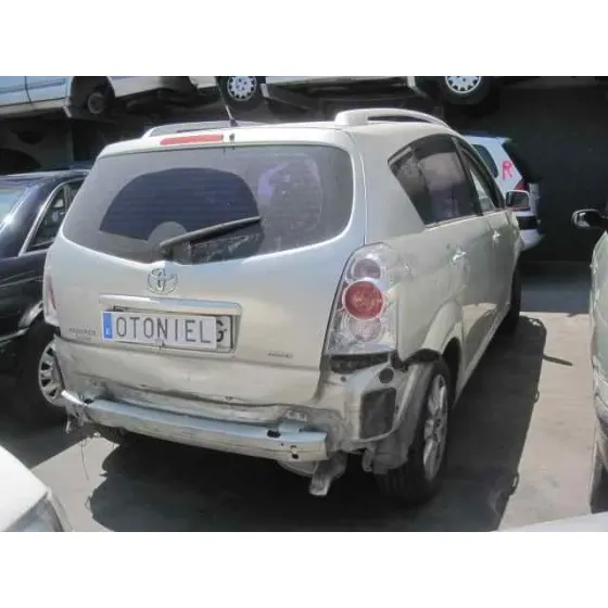 TOYOTA COROLLA VERSO (R1) '2006 2.2 D-4D LUNA GRIS