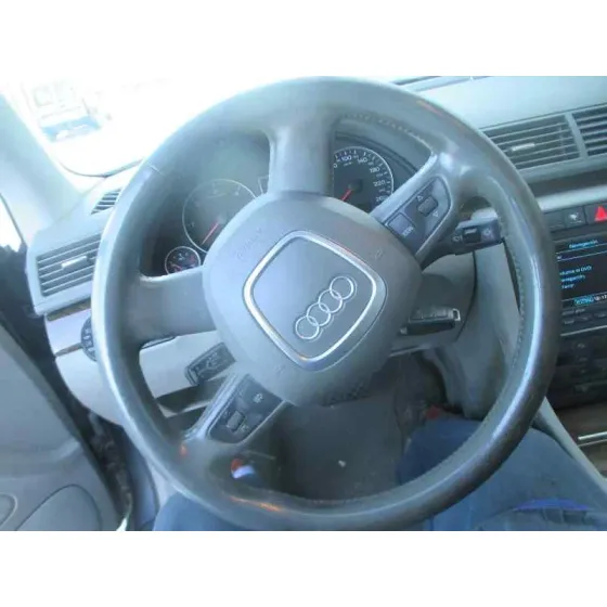 AUDI A4 BERLINA (8E) '2005 2.5 V6 24V TDI GRIS OSCURO