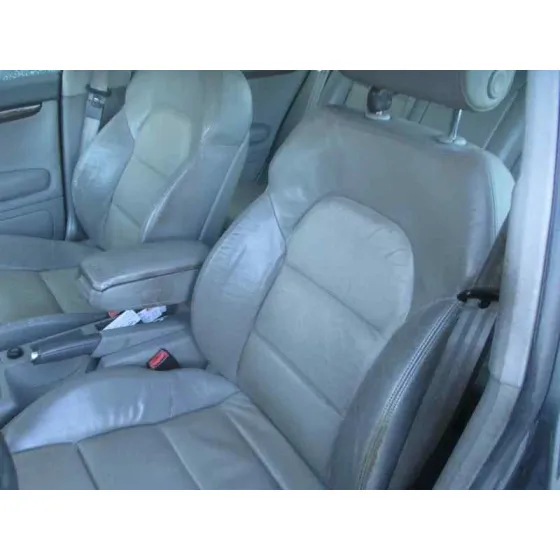 AUDI A4 BERLINA (8E) '2005 2.5 V6 24V TDI GRIS OSCURO