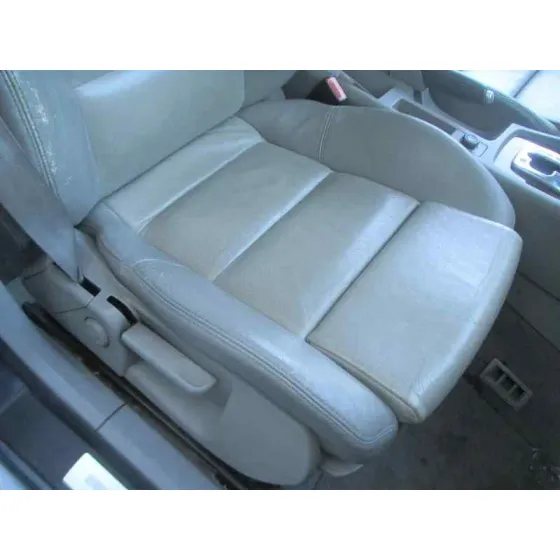 AUDI A4 BERLINA (8E) '2005 2.5 V6 24V TDI GRIS OSCURO