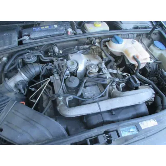 AUDI A4 BERLINA (8E) '2005 2.5 V6 24V TDI GRIS OSCURO
