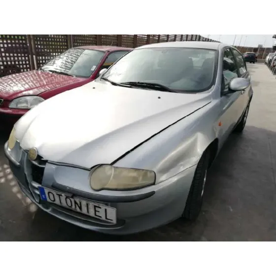 ALFA ROMEO 147 (190) '2003 1.6 T.SPARK ECO DISTINCTIVE GRIS PLATA