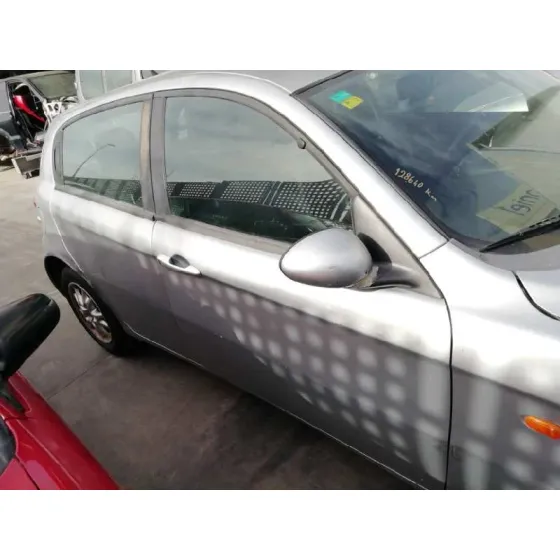 ALFA ROMEO 147 (190) '2003 1.6 T.SPARK ECO DISTINCTIVE GRIS PLATA
