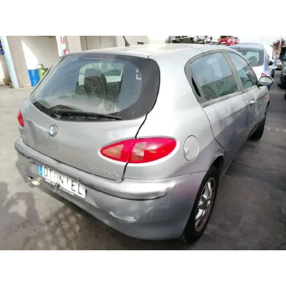 ALFA ROMEO 147 (190) '2003 1.6 T.SPARK ECO DISTINCTIVE GRIS PLATA