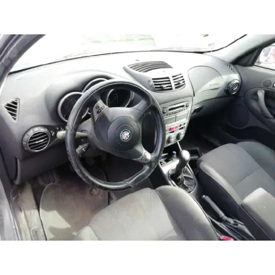 ALFA ROMEO 147 (190) '2003 1.6 T.SPARK ECO DISTINCTIVE GRIS PLATA