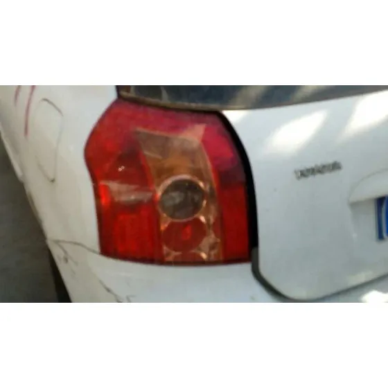 TOYOTA COROLLA (E12) '2006 2.0 D-CAT BLANCO