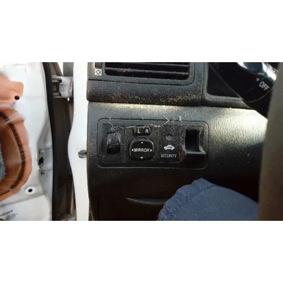 TOYOTA COROLLA (E12) '2006 2.0 D-CAT BLANCO