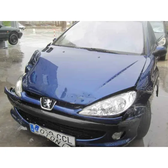 PEUGEOT 206 BERLINA '2002 XS AZUL