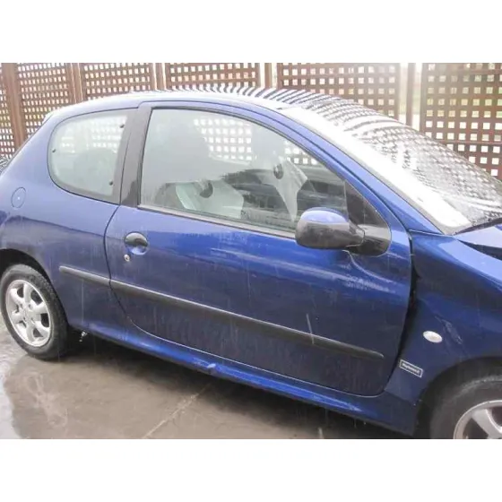 PEUGEOT 206 BERLINA '2002 XS AZUL