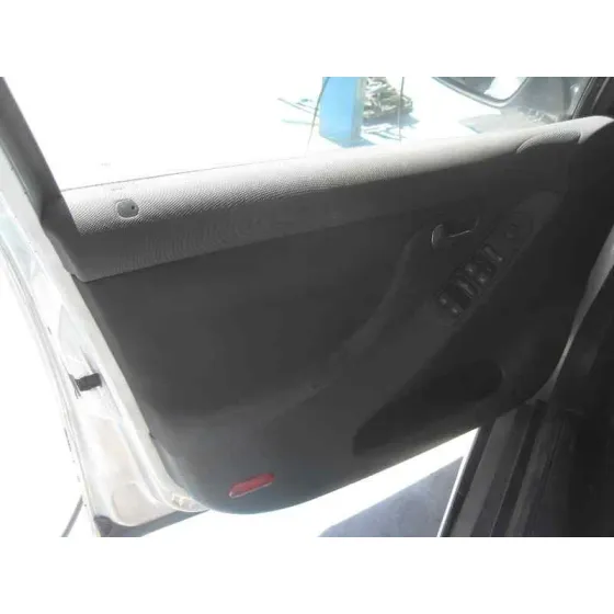 SEAT LEON (1M1) '2003 SIGNO PLATA
