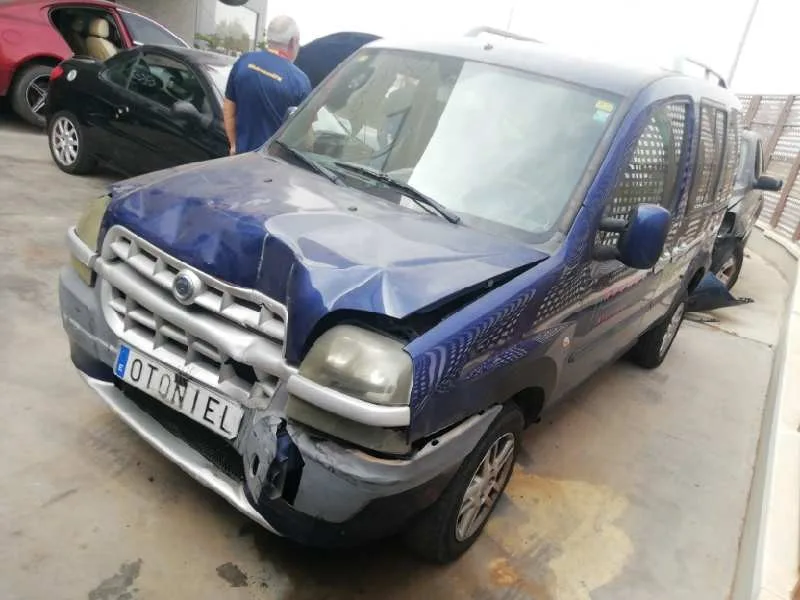 FIAT DOBLO CARGO (223) FIAT DOBLO CARGO (223) '2005 1.9 JTD CAT AZUL 2001