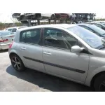RENAULT MEGANE II BERLINA 3P RENAULT MEGANE II BERLINA 3P '2003 1.9 DCI DIESEL GRIS CLARO 2002