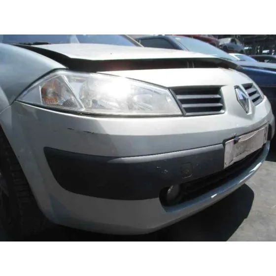 RENAULT MEGANE II BERLINA 3P '2003 1.9 DCI DIESEL GRIS CLARO