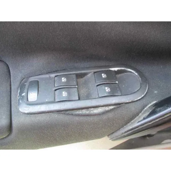 RENAULT MEGANE II BERLINA 3P '2003 1.9 DCI DIESEL GRIS CLARO