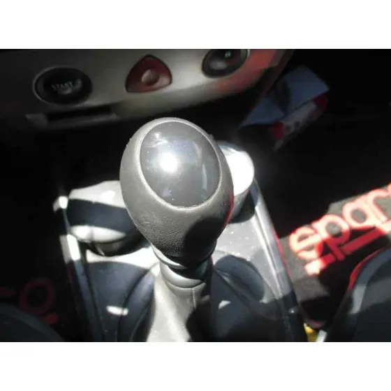 RENAULT MEGANE II BERLINA 3P '2003 1.9 DCI DIESEL GRIS CLARO