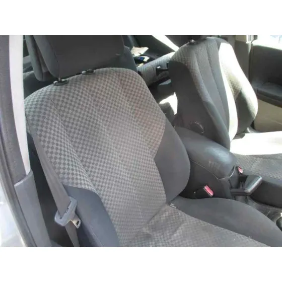 RENAULT MEGANE II BERLINA 3P '2003 1.9 DCI DIESEL GRIS CLARO
