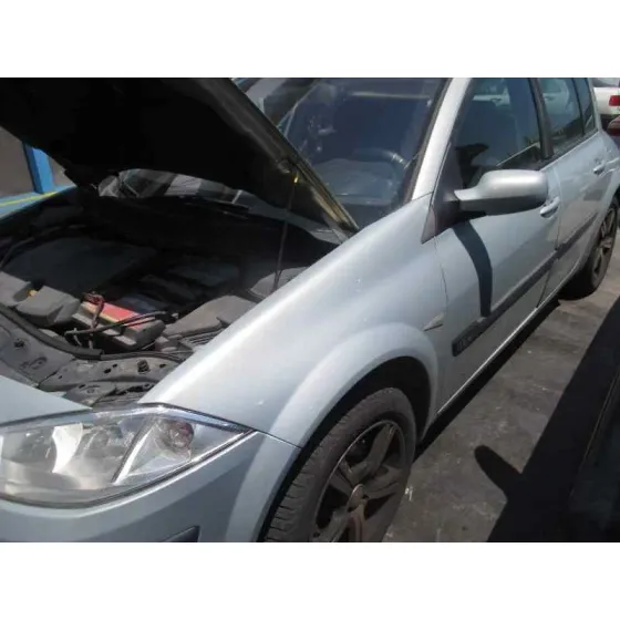 RENAULT MEGANE II BERLINA 3P '2003 1.9 DCI DIESEL GRIS CLARO