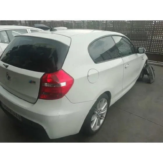 BMW SERIE 1 BERLINA (E81/E87) '2010 118D BLANCO