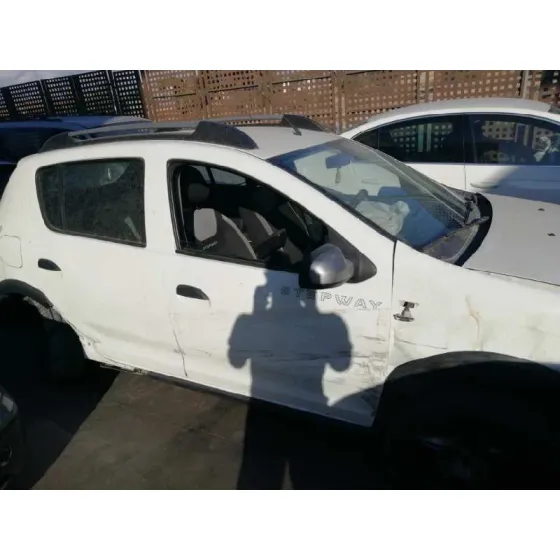 DACIA SANDERO '2017 STEPWAY BLANCO