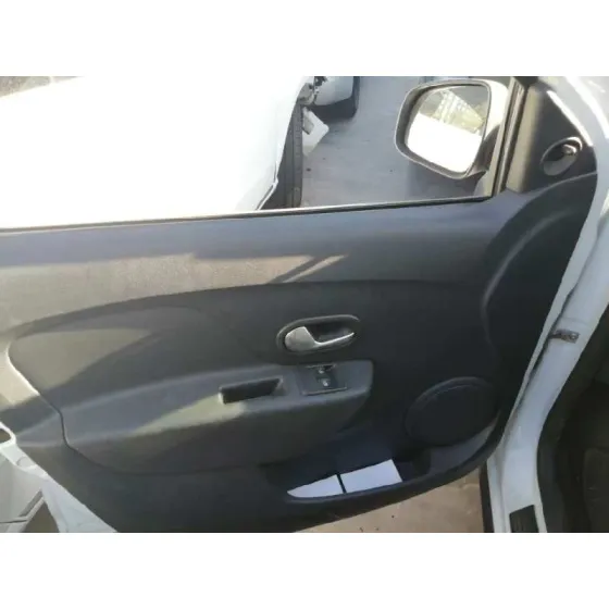 DACIA SANDERO '2017 STEPWAY BLANCO