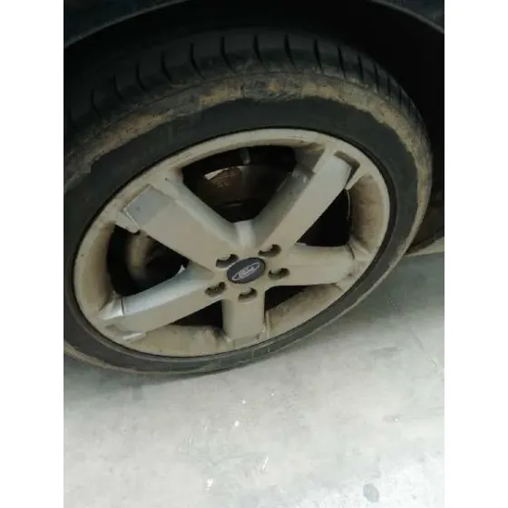 FORD FOCUS BERLINA (CAP) '2005 AMBIENTE (D) NEGRO