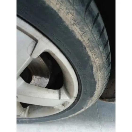 FORD FOCUS BERLINA (CAP) '2005 AMBIENTE (D) NEGRO