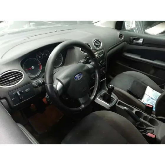 FORD FOCUS BERLINA (CAP) '2005 AMBIENTE (D) NEGRO