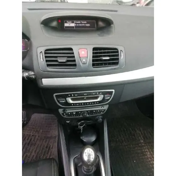 RENAULT MEGANE III BERLINA 5 P '2009 1.5 DCI DIESEL BLANCO