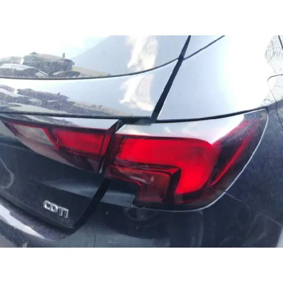 OPEL ASTRA K LIM. 5TÜRIG '2017 DYNAMIC NEGRO