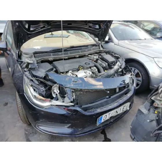 OPEL ASTRA K LIM. 5TÜRIG '2017 DYNAMIC NEGRO