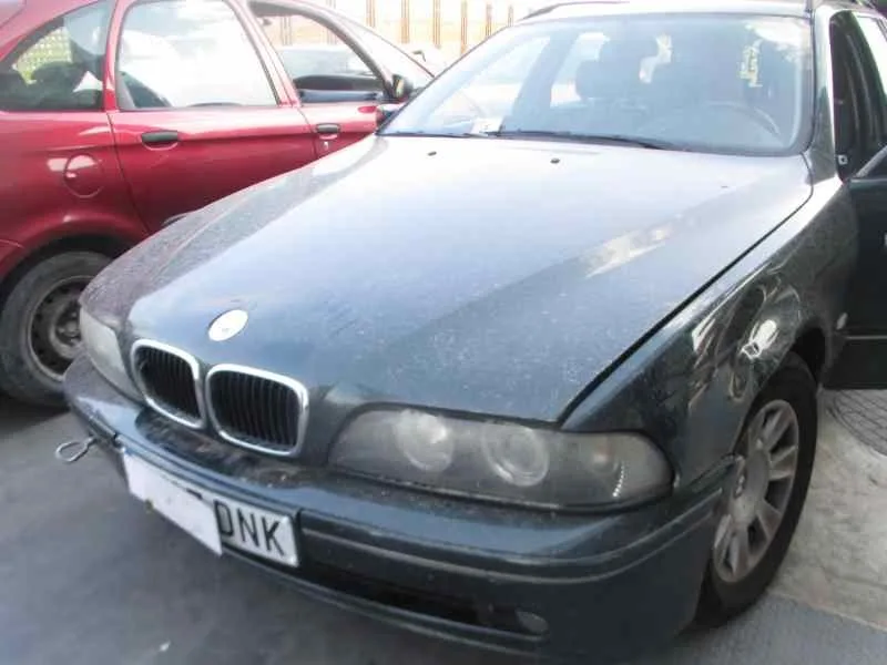 BMW SERIE 5 TOURING (E39) '2001 525D EXCLUSIVE VERDE