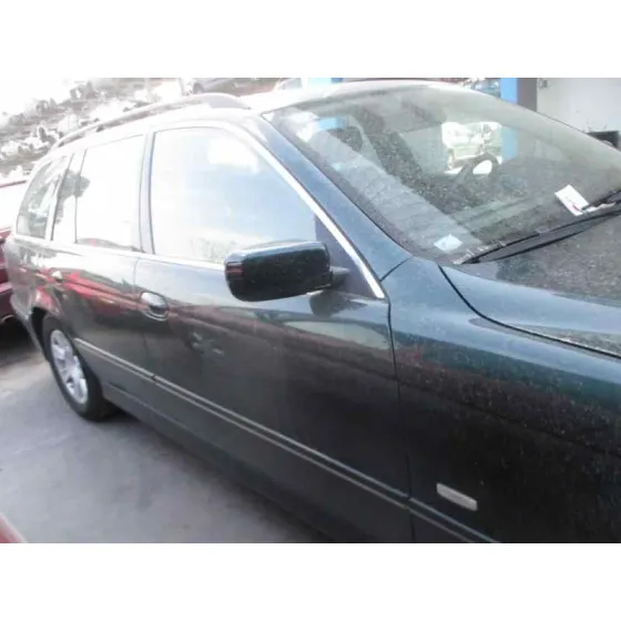 BMW SERIE 5 TOURING (E39) '2001 525D EXCLUSIVE VERDE