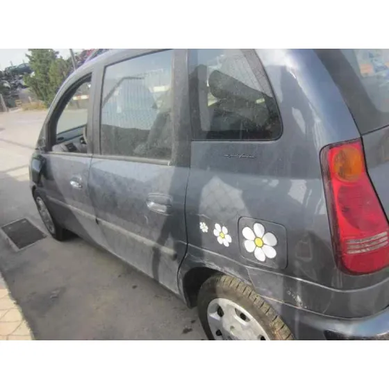HYUNDAI MATRIX (FC) '2003 1.5 CRDI GLS GRIS OSCURO