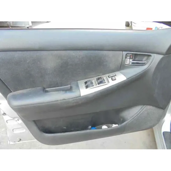 TOYOTA COROLLA (E12) '2004 1.6 LINEA LUNA BERLINA GRIS