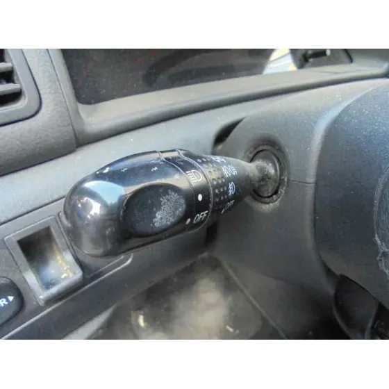 TOYOTA COROLLA (E12) '2004 1.6 LINEA LUNA BERLINA GRIS