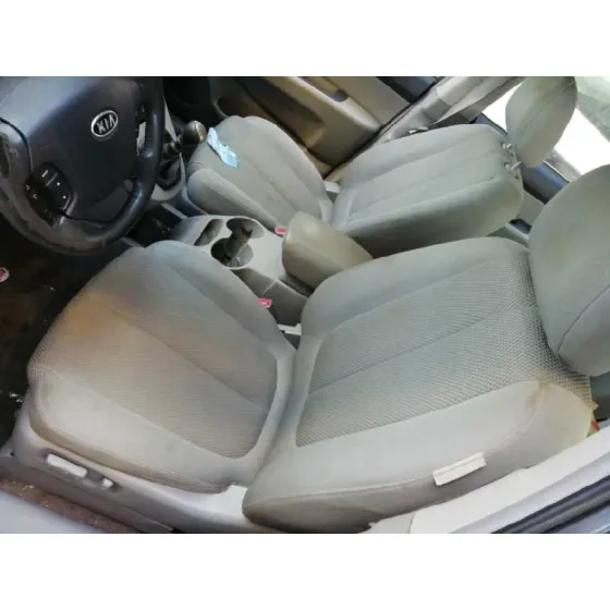 KIA CARENS (UN) '2007 2.0 CRDI GRIS