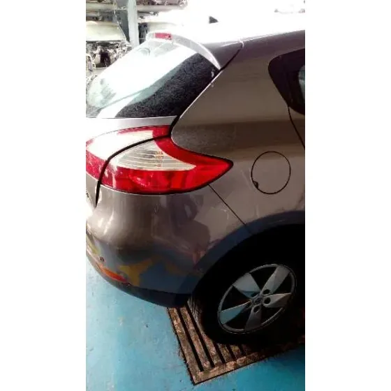 RENAULT MEGANE III BERLINA 5 P '2010 DYNAMIQUE GRIS
