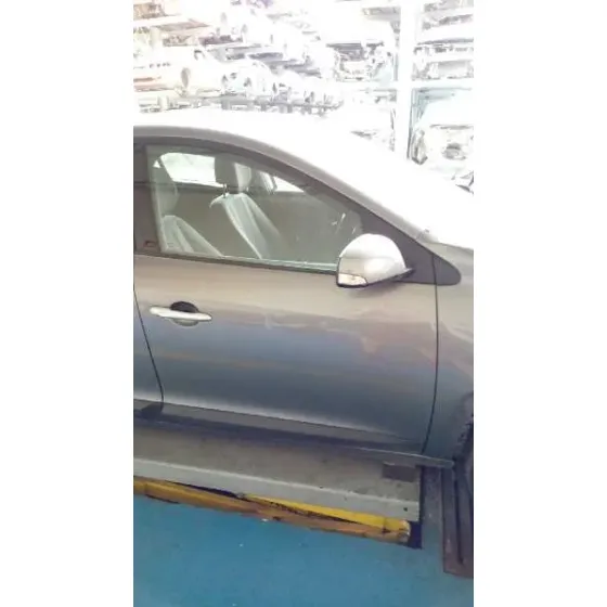 RENAULT MEGANE III BERLINA 5 P '2010 DYNAMIQUE GRIS